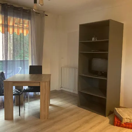 Apartment : Le Landelle, Studio, 10 Minutes Gare Menton